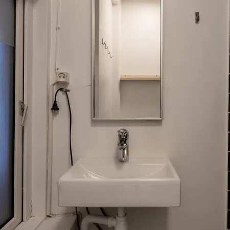 Appartement Amazing In Urban Neighborhood *