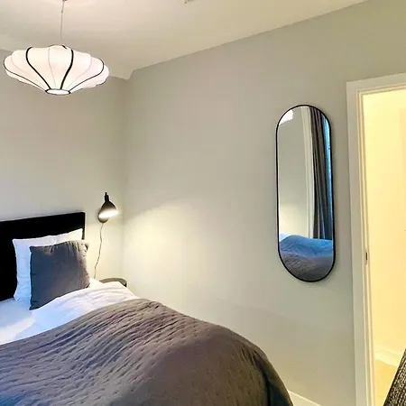 Apartment Amazing In Urban Neighborhood