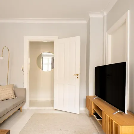 Apartment Amazing In Urban Neighborhood