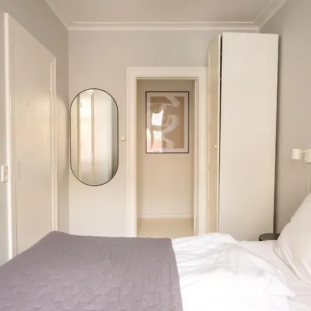 Amazing In Urban Neighborhood Apartment Kopenhagen