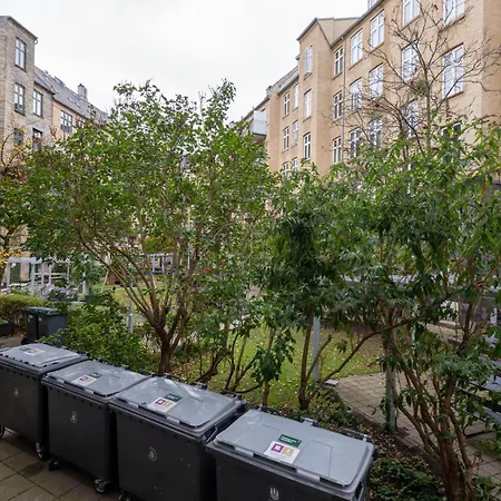 Apartment Amazing In Urban Neighborhood *