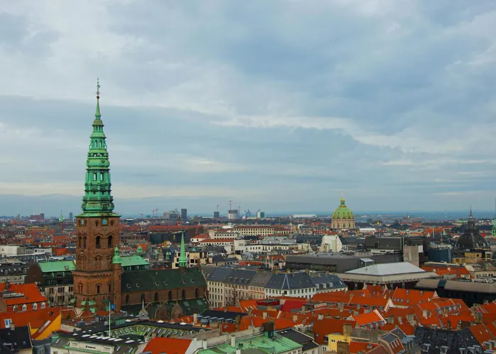 Amazing In Urban Neighborhood Lägenhet *