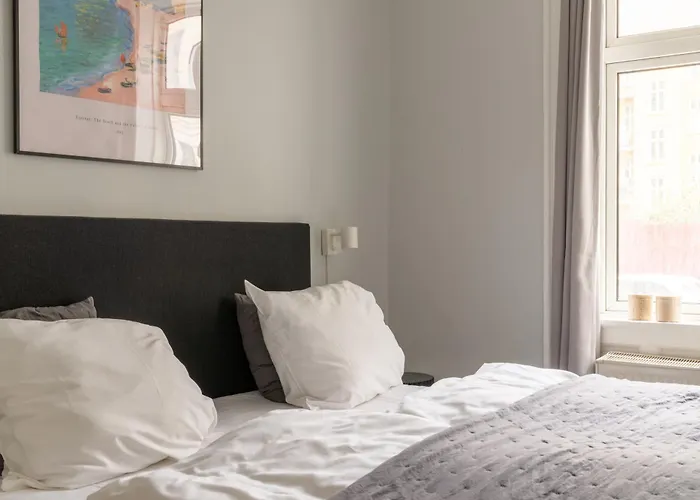 Amazing In Urban Neighborhood